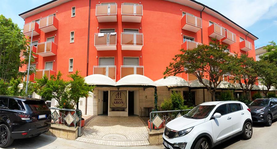 Hotel Aron