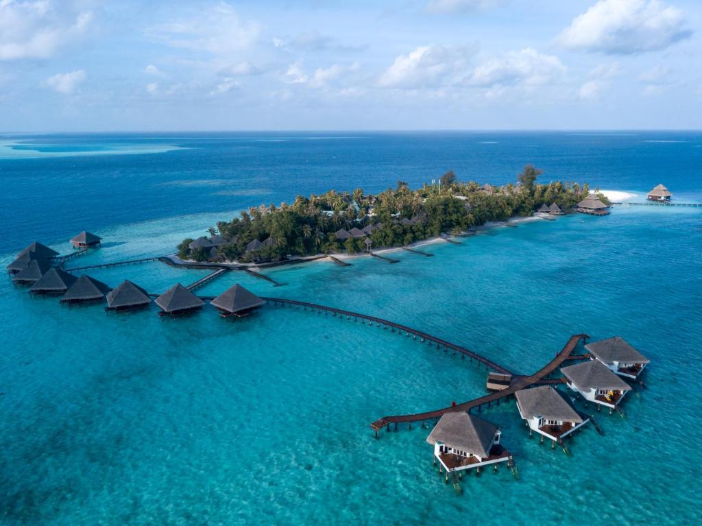 Adaaran Club Rannalhi Maldives