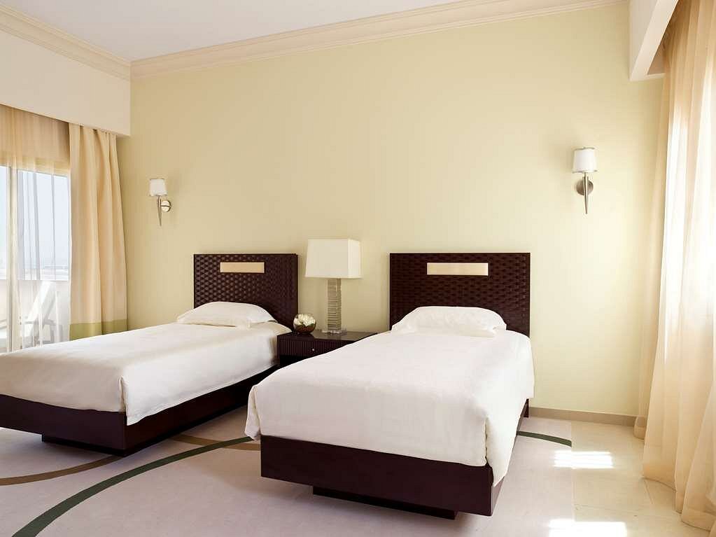 Grand Hyatt Doha Hotel & Villas