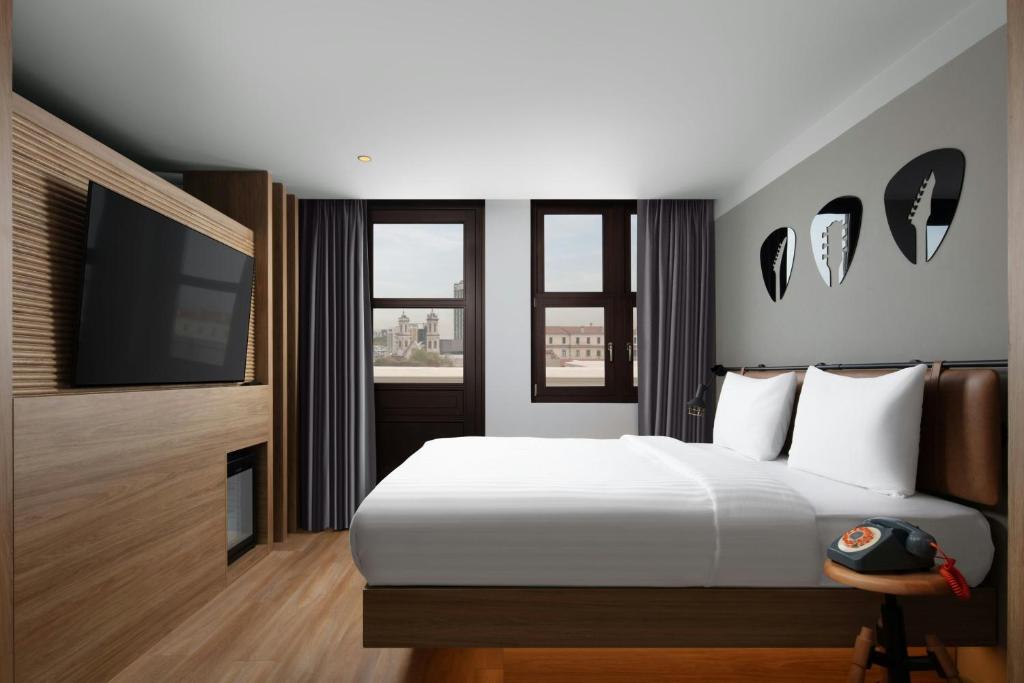 Moxy Istanbul Taksim