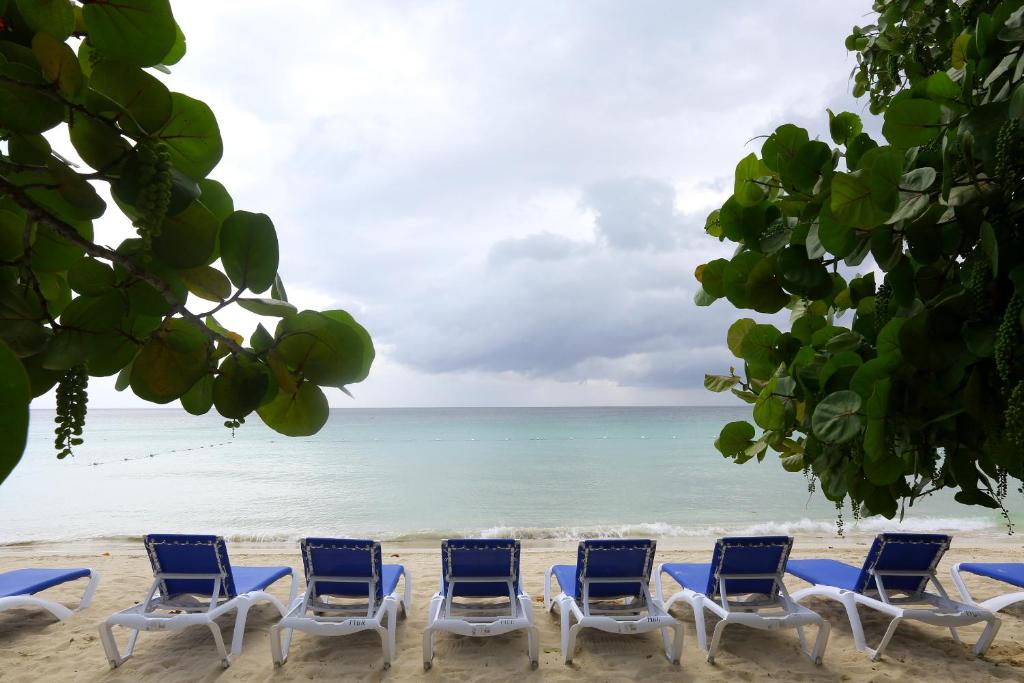 Merrils Beach Resort II