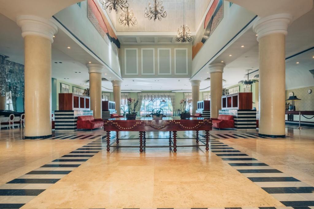 Iberostar Waves Rose Hall Beach