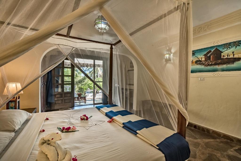 Jacaranda Beach Resort
