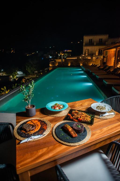 Super Paradise Hotel