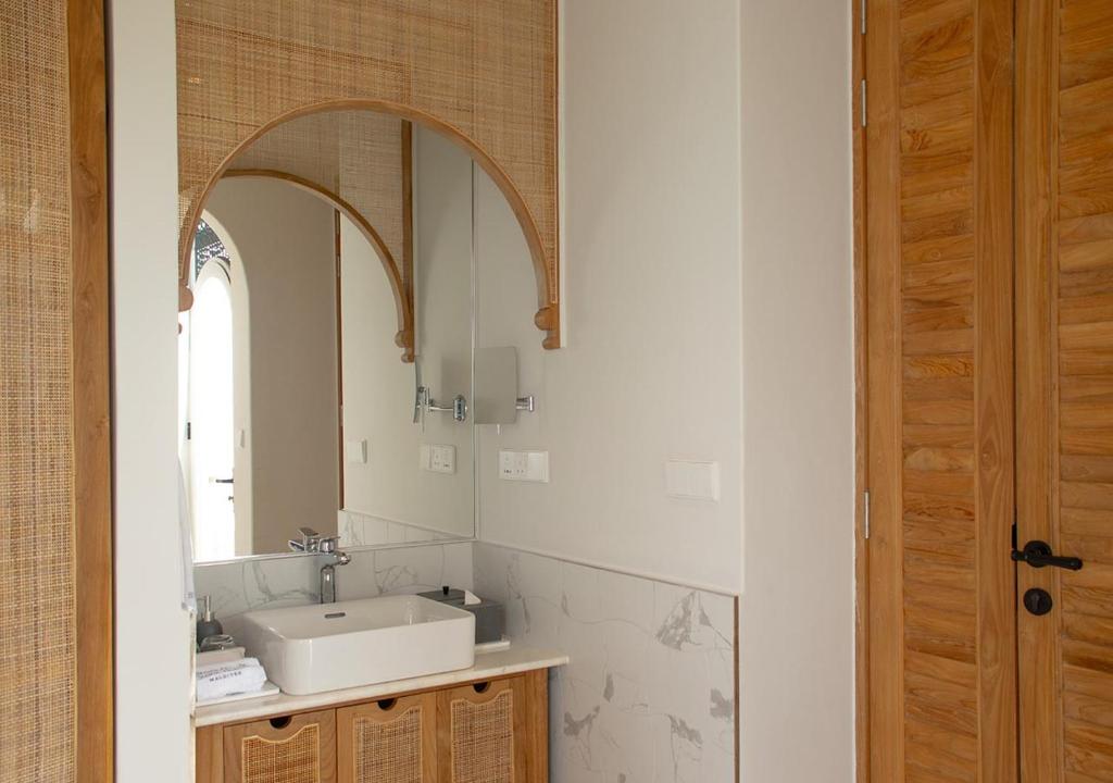 STONE HOTEL DHIFFUSHI 4*
